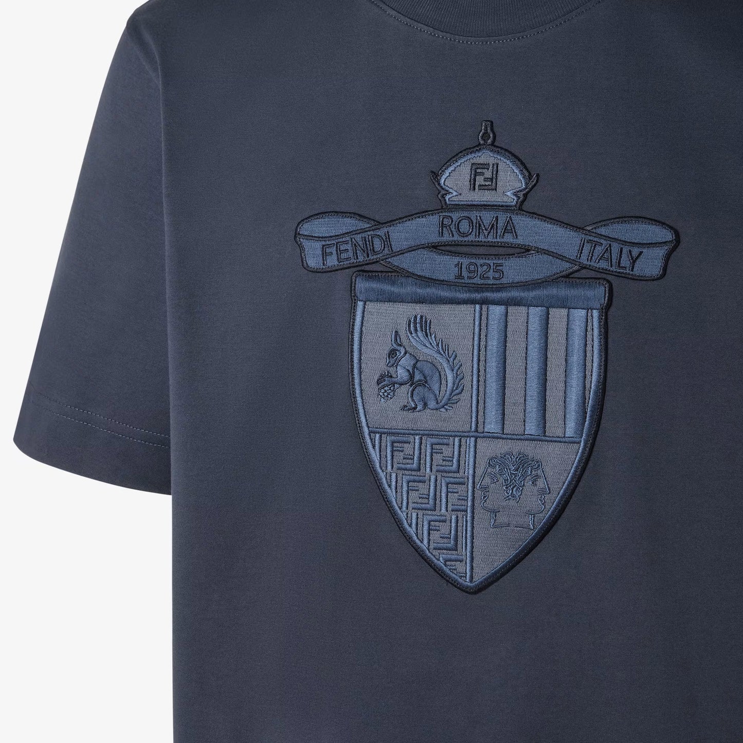 Crest Symbol Dark Blue T-shirt