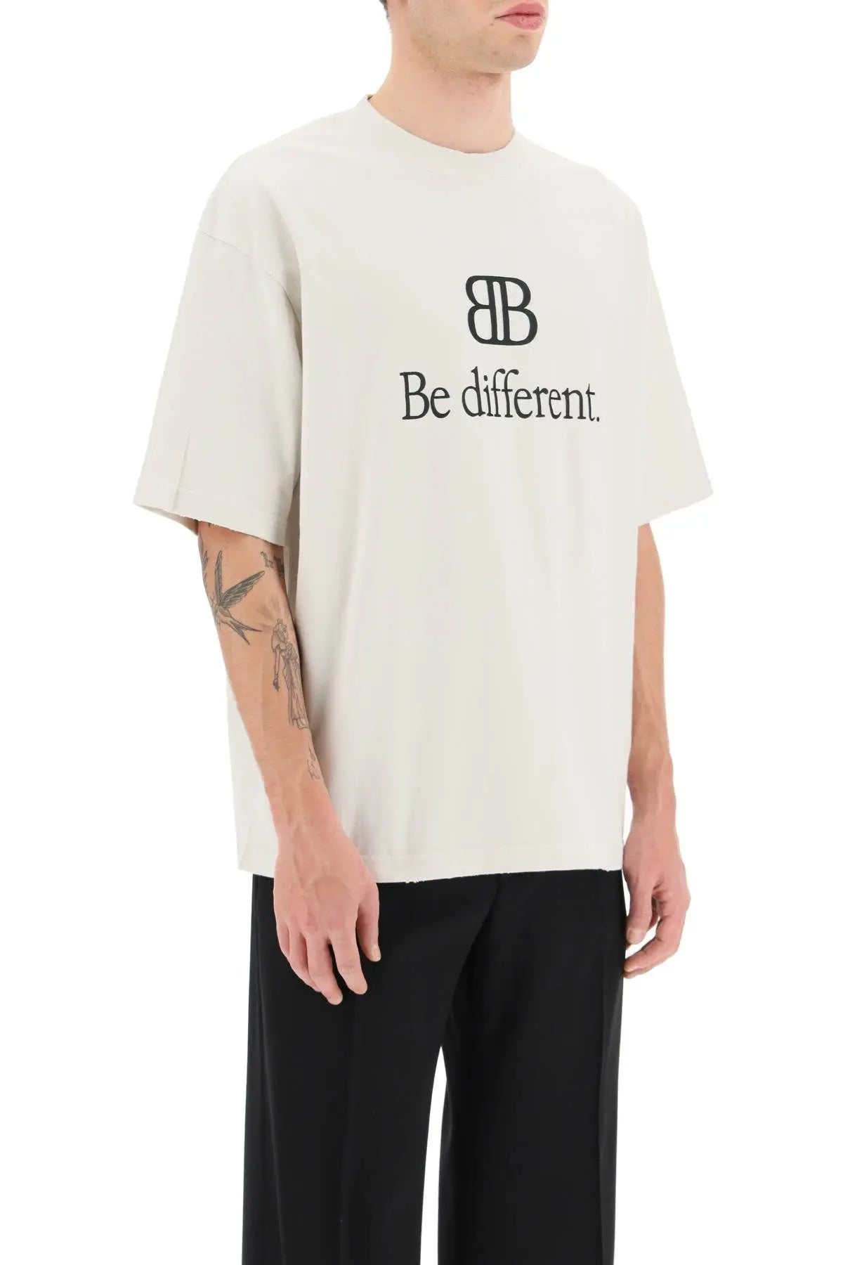 BB Be Different White Oversize T-shirt - Exclusive Wear