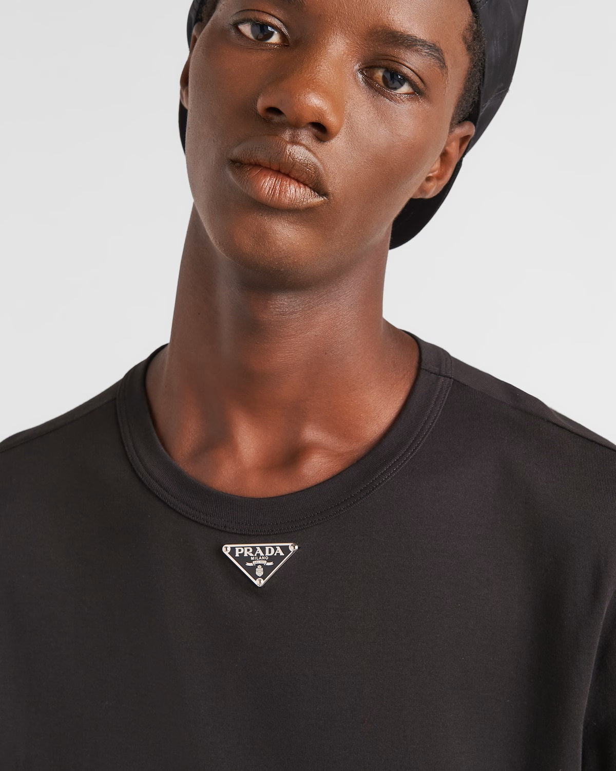 Logo Plaque Black Cotton T-shirt - Exclusive Wear