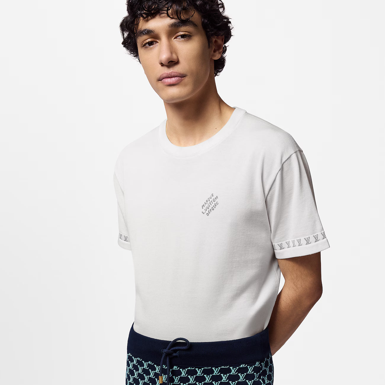 Signature Short-Sleeved Knitwear Milky White T-shirt - Exclusive Wear