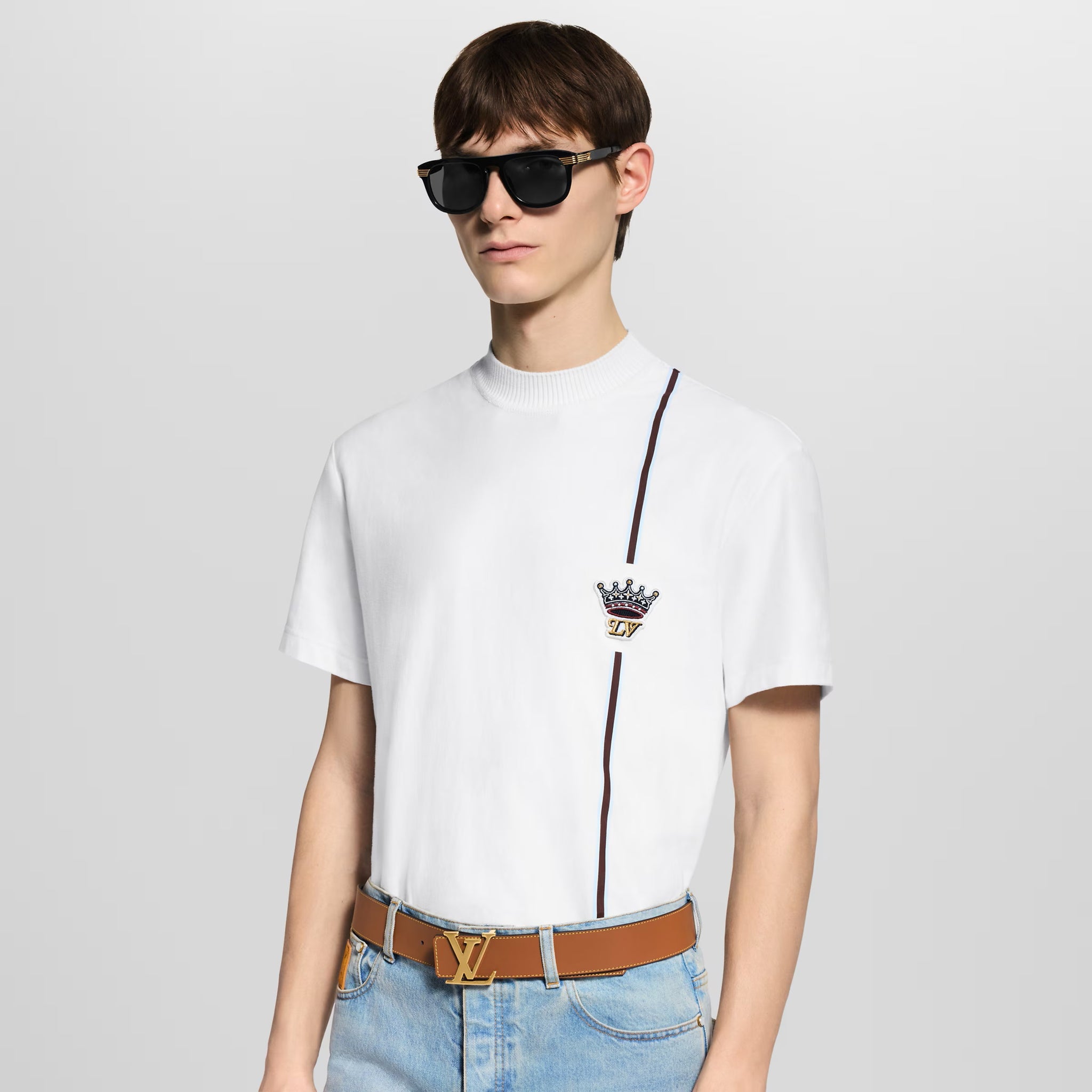 Golden Crown Patch White T-shirt - Exclusive Wear