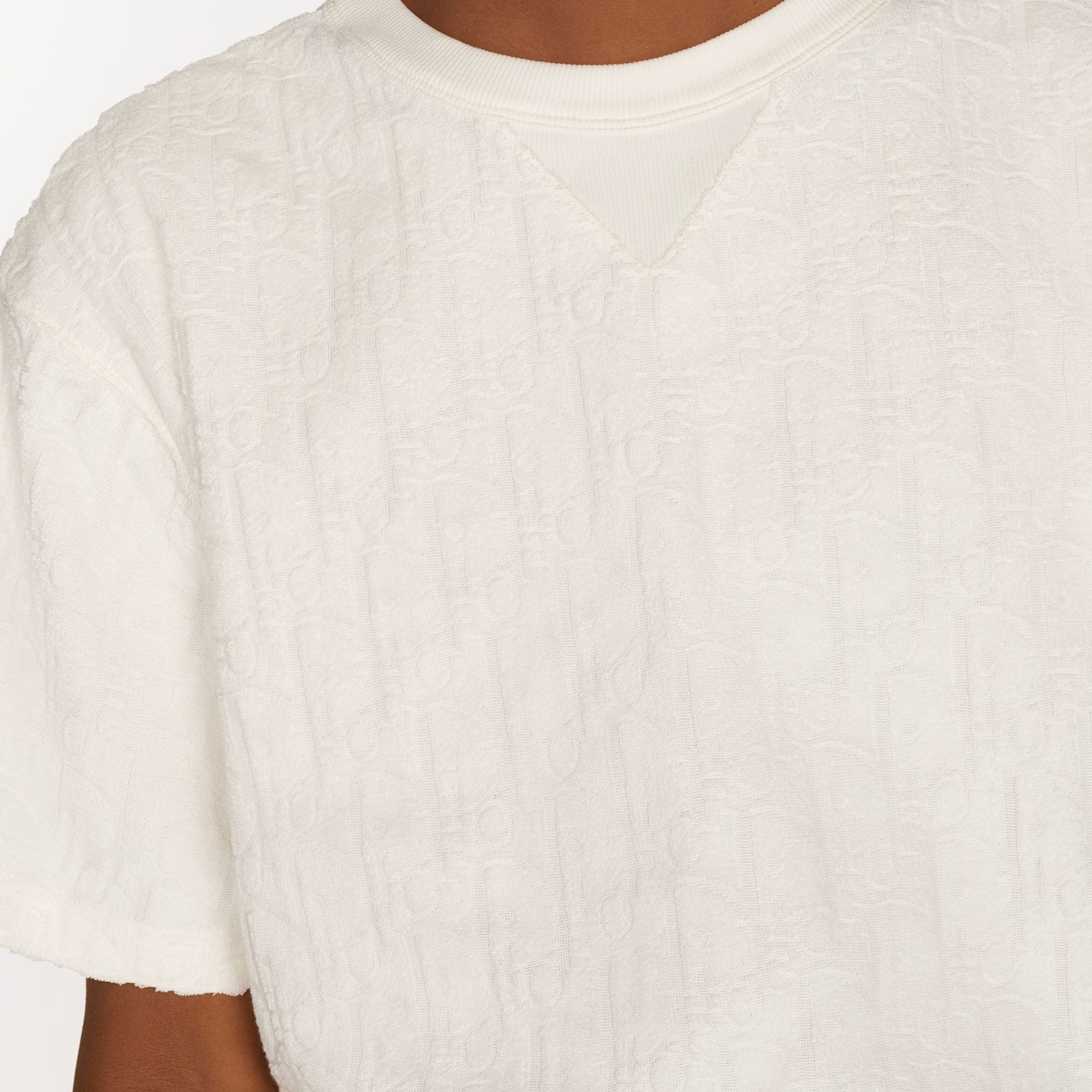 Oblique Relaxed Fit White T-shirt - Exclusive Wear