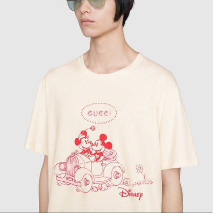 GUC X Disney Micky and Minnie White T-shirt - Styledistrict